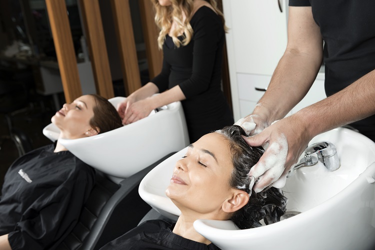 3-beauty-industry-trends-to-watch-for-right-now-acuity