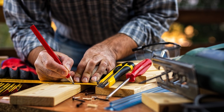 The Many Uses of the Carpenter Pencil