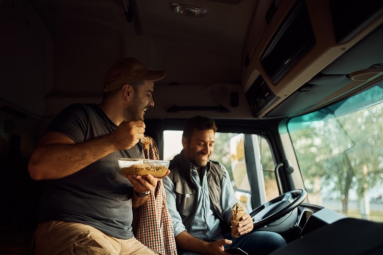 4-ways-to-live-a-healthy-lifestyle-as-a-truck-driver-acuity