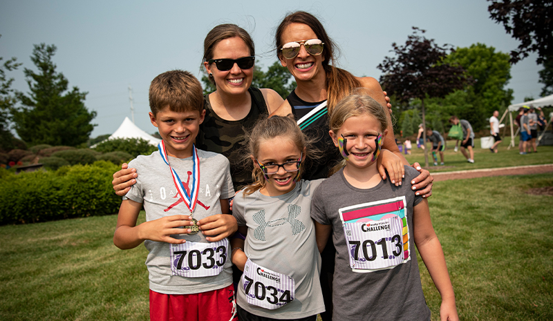 2-mile participants (front left to right) Connor, Madison, and Lily with Elizabeth Schmitz and Melissa Meyer. (Photo from Jeff Kernen Photography)