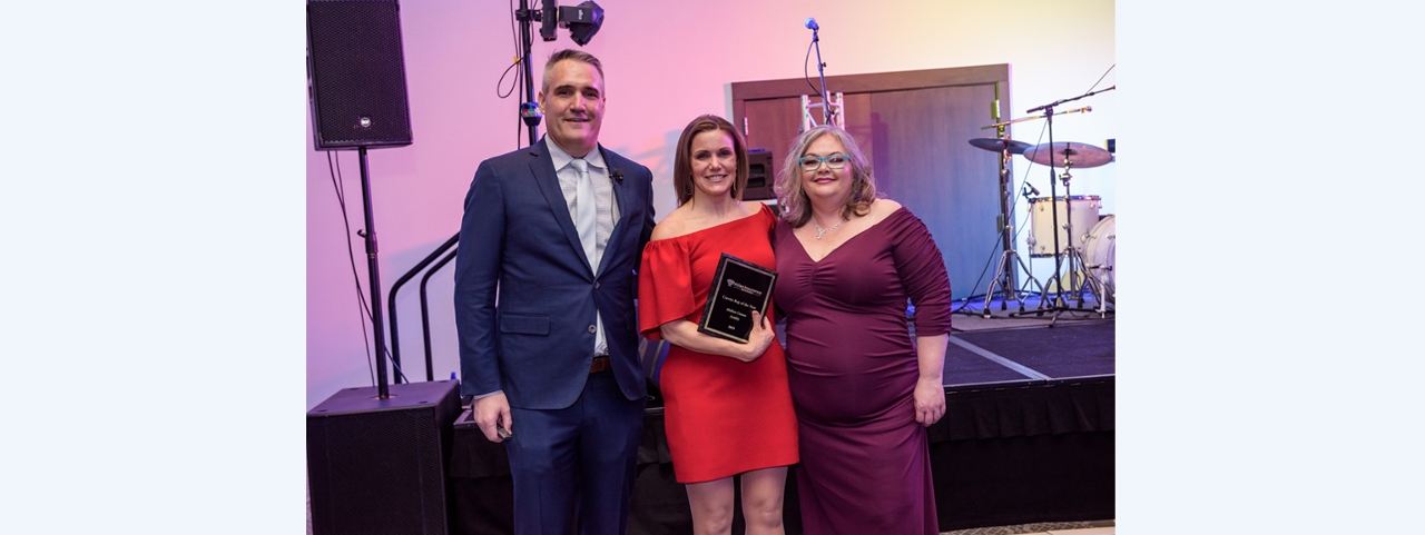 Acuity Territory Director Melissa Ceman (center) receives the Atlas Insurance Brokers 2019 Carrier Rep of the Year Award from Vance Prigge, Atlas Insurance Brokers President, and Jenney Ritchie, Atlas Commercial Lines Manager.